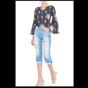 Alice & Olivia
Shirley Flared-Sleeve Top